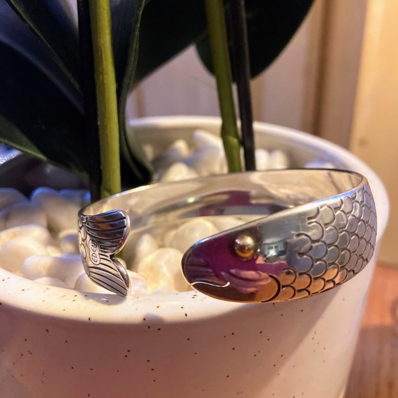 COPY - EDEN HAND ARTS CAPE COD HERRING FISH CUFF BRACELET - Picture 6 of 8